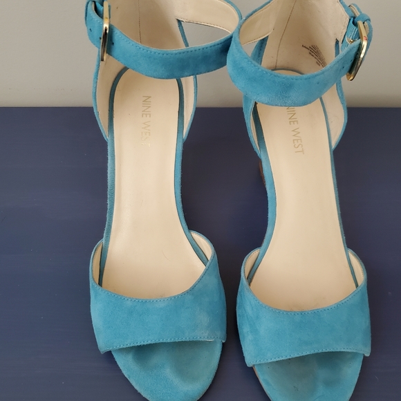 Nine West wedge sandals - Picture 2 of 3